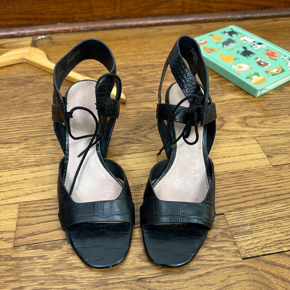 Pour La Victoire Black Strappy Ankle Leather Chunky Heels